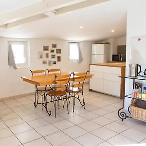 Spacieux Rochereau Apartment LʼIsle-sur-la-Sorgue