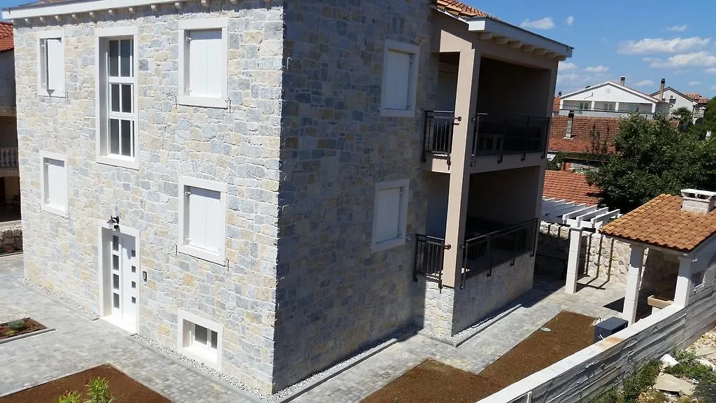 Apartments Rustic Biograd Na Moru 0*,